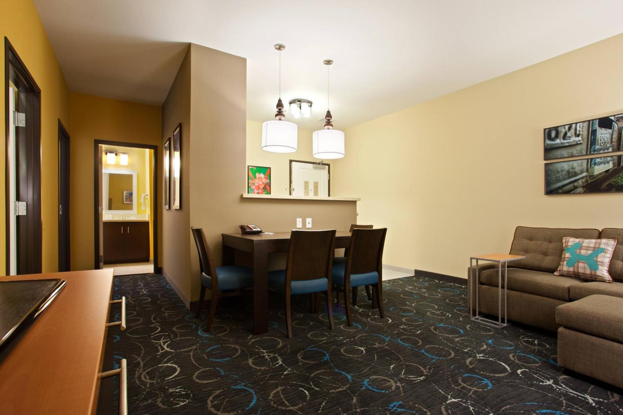 Towneplace Suites By Marriott קארסלבד מראה חיצוני תמונה