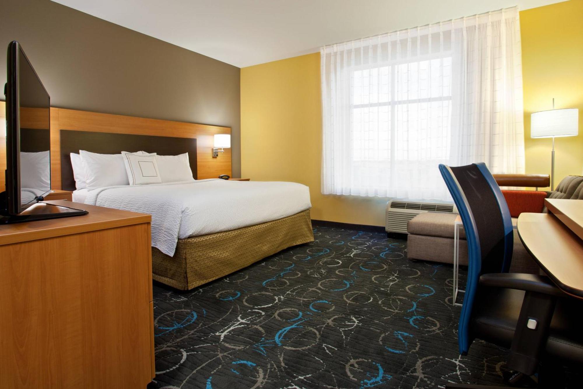 Towneplace Suites By Marriott קארסלבד מראה חיצוני תמונה