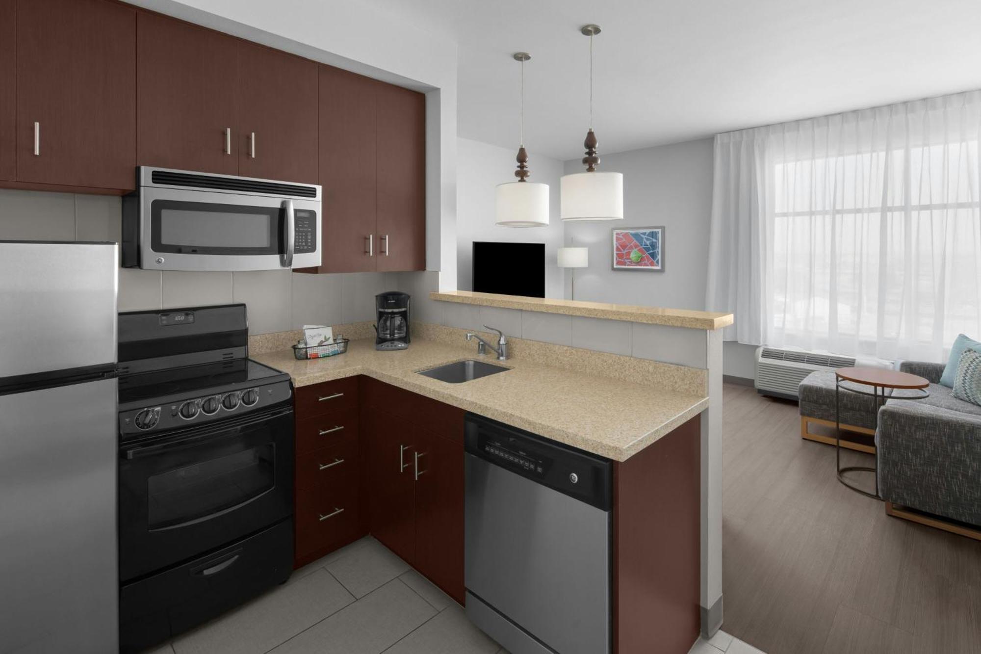 Towneplace Suites By Marriott קארסלבד מראה חיצוני תמונה